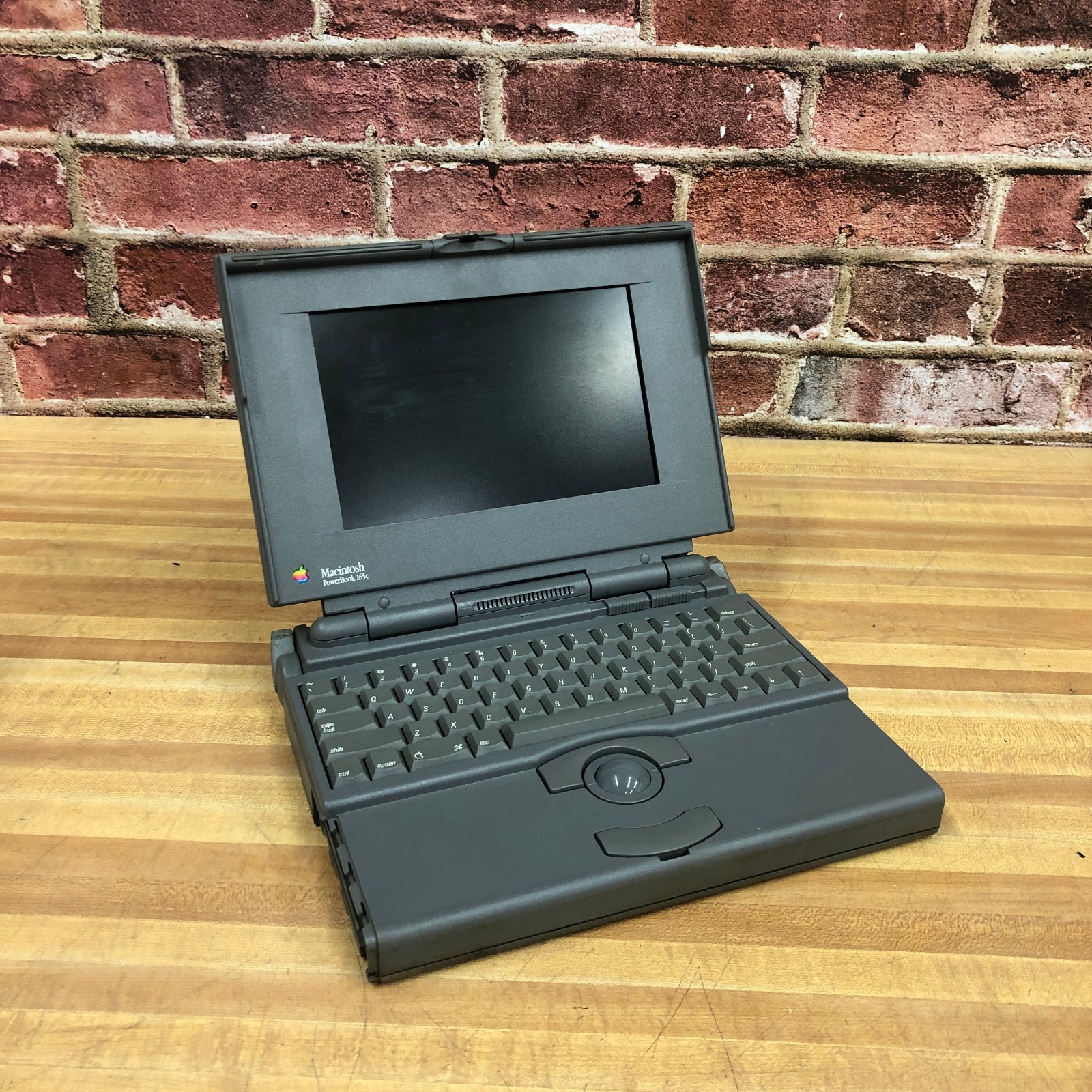 Apple Macintosh PowerBook 165c Vintage Laptop M4990 Untested No Charger