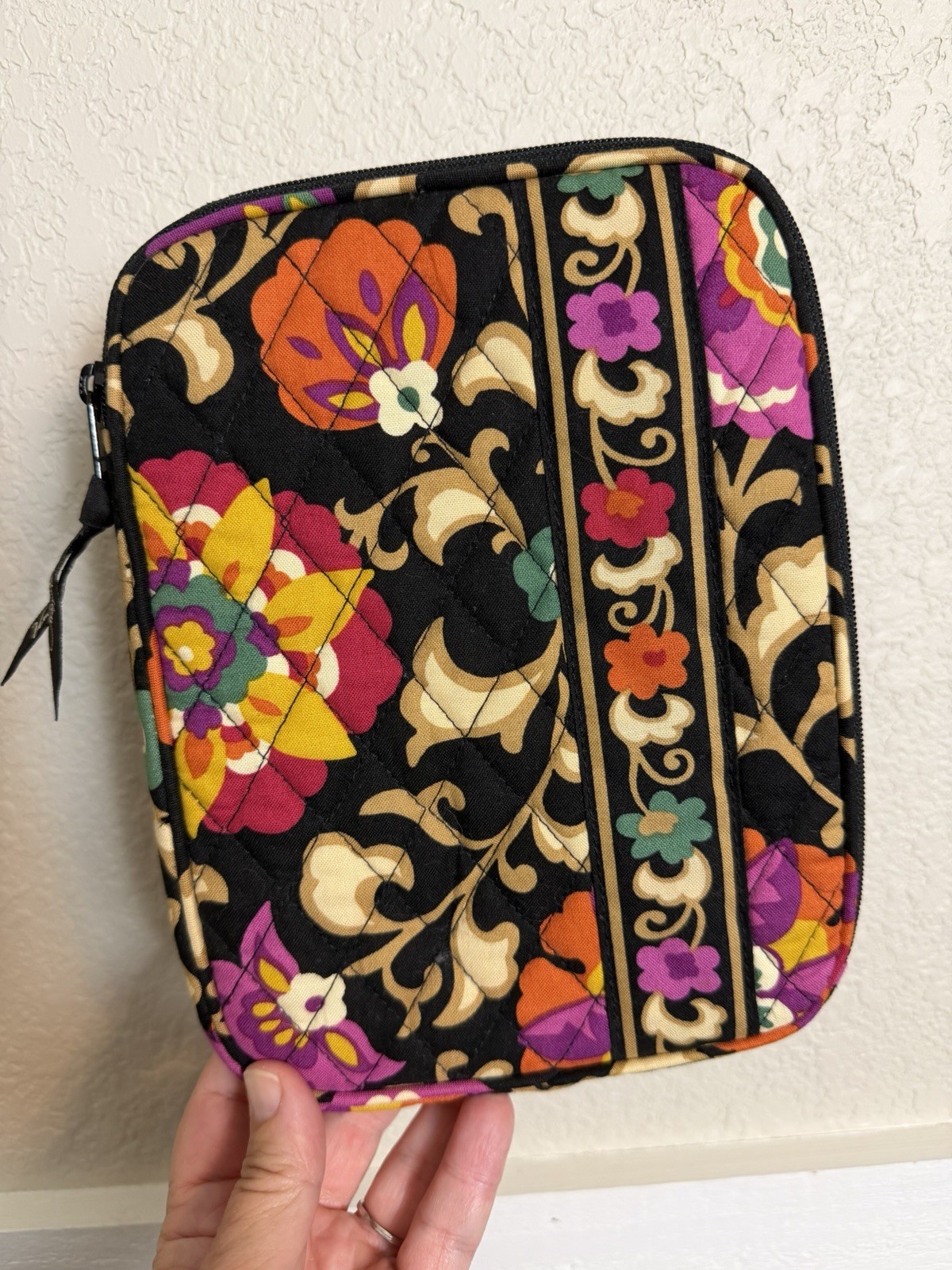 VERA BRADLEY Retired SUZANI E Reader Tablet Travel Zippered Case