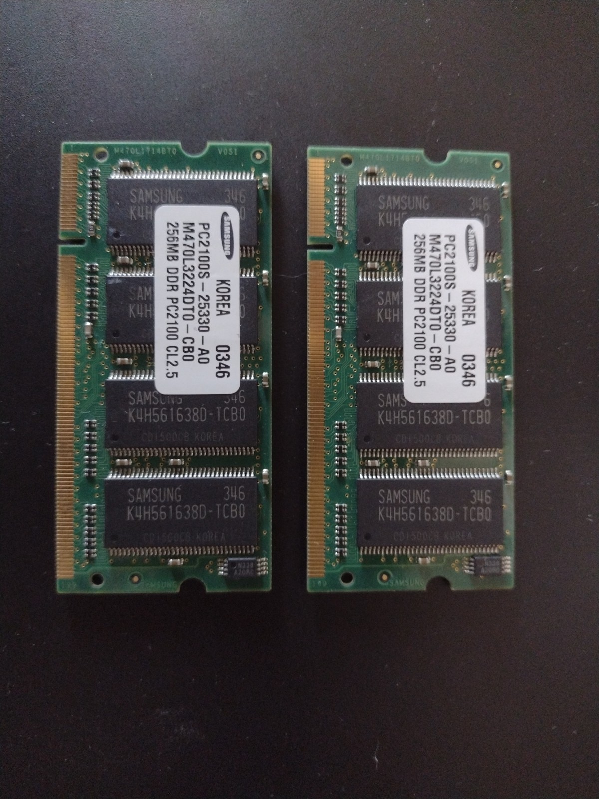 2x 256MB SAMSUNG DDR-266  PC2100S  NON-ECC SODIMM MEMORY RAM - M470L3224DTO-CB0