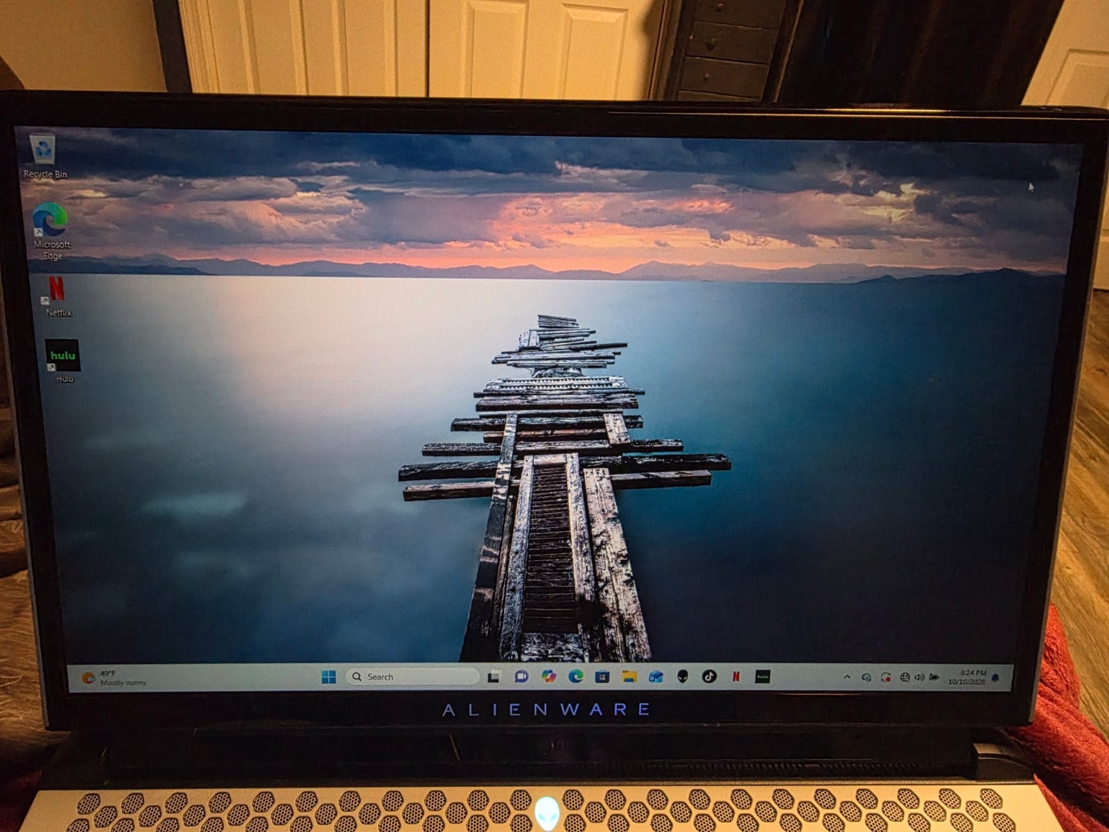 Alienware Area-51m R2 Win 11 Core i7-10700 2.9GHz 32GB RAM 512GB SSD 17.3"