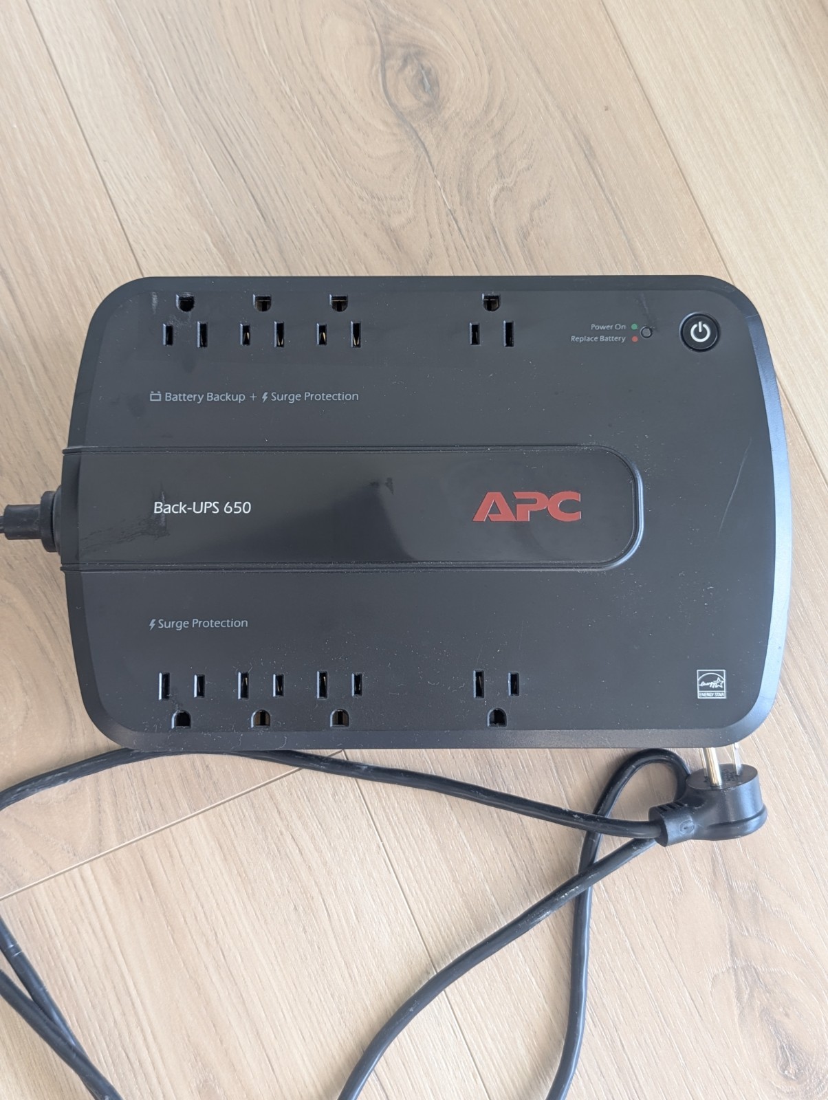 APC Back UPS 650 BE650G1 8 Outlet Uninterruptible Power Supply with Battery