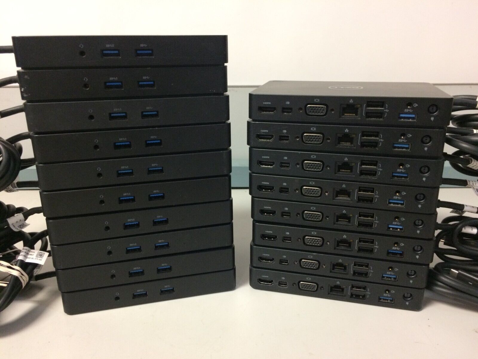 LOT of 18 Dell K17A WD15 USB-C Docking Stations K17A001