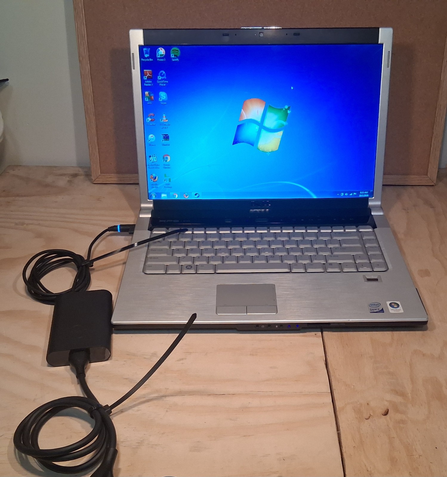 Dell XPS M1530 Intel Core 2 Duo  1.83GHz 15" 3GB RAM-Exelent Condition See Desc.