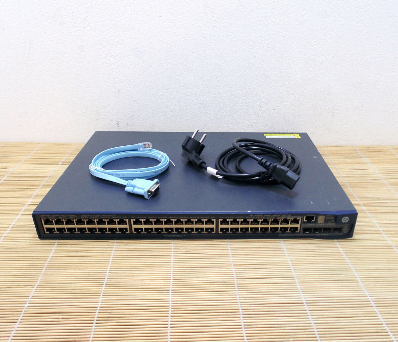 HP JD375A 5500-48G 48 RJ-45 Autosensing 10/100/1000 Ports EI Switch