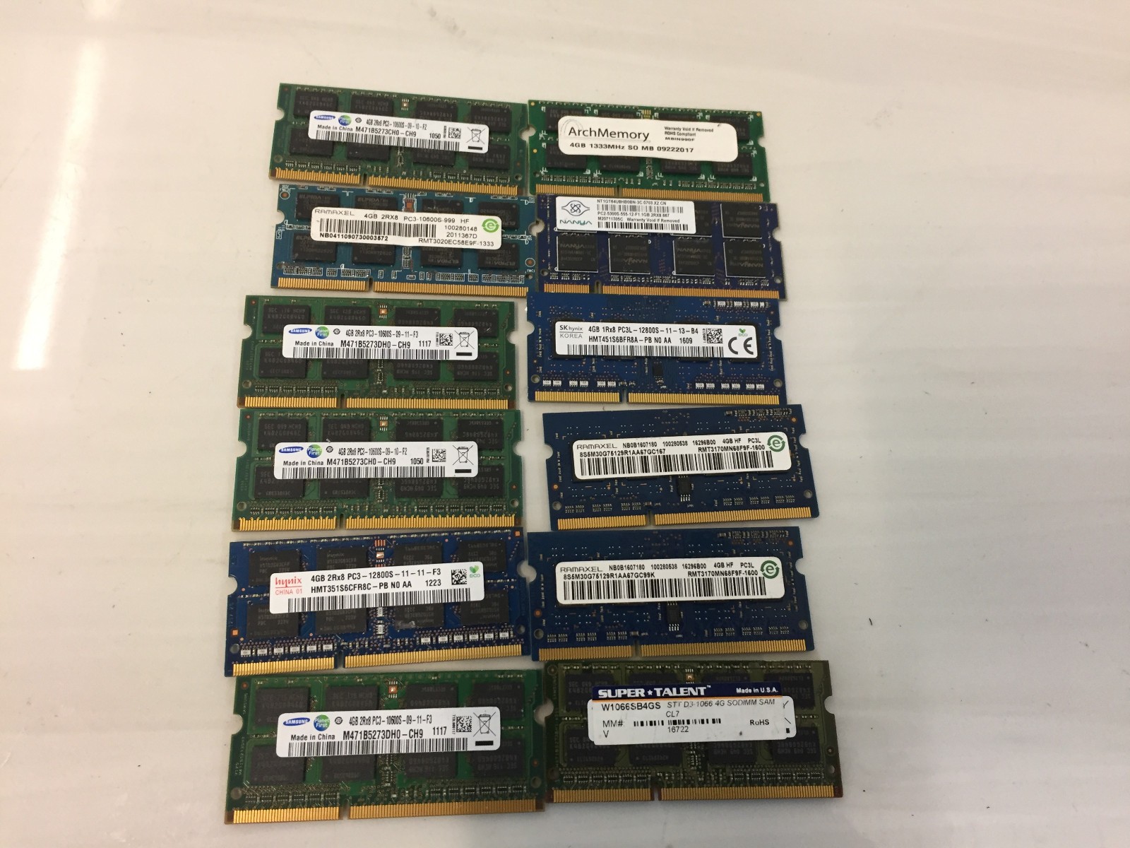 Lot of 12 Mixed Laptop RAM Modules - (11) 4GB DDR3 & (1) 1GB DDR2 - 45GB Total