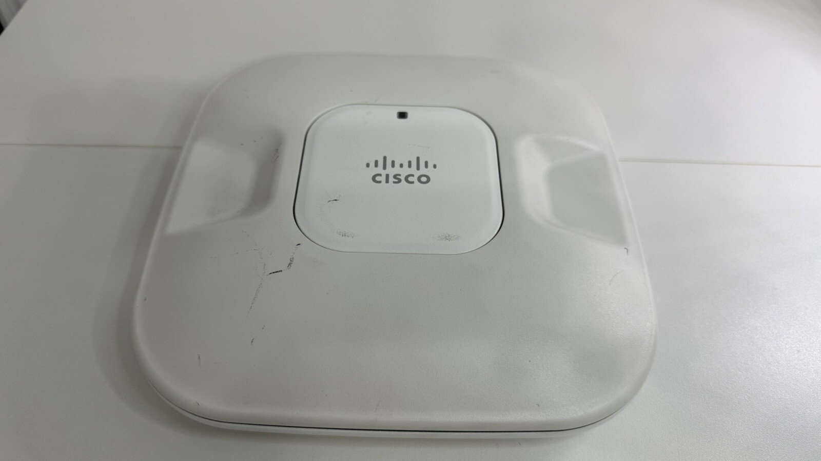Cisco Aironet 802.11n Dual Band Access Point (WiFi) AIR-AP1042N-A-K9 - White