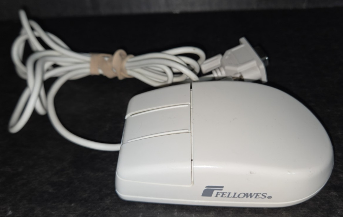 FELLOWES Model 300 Wired USB 3 Button Mouse White Computer PC Office Vintage