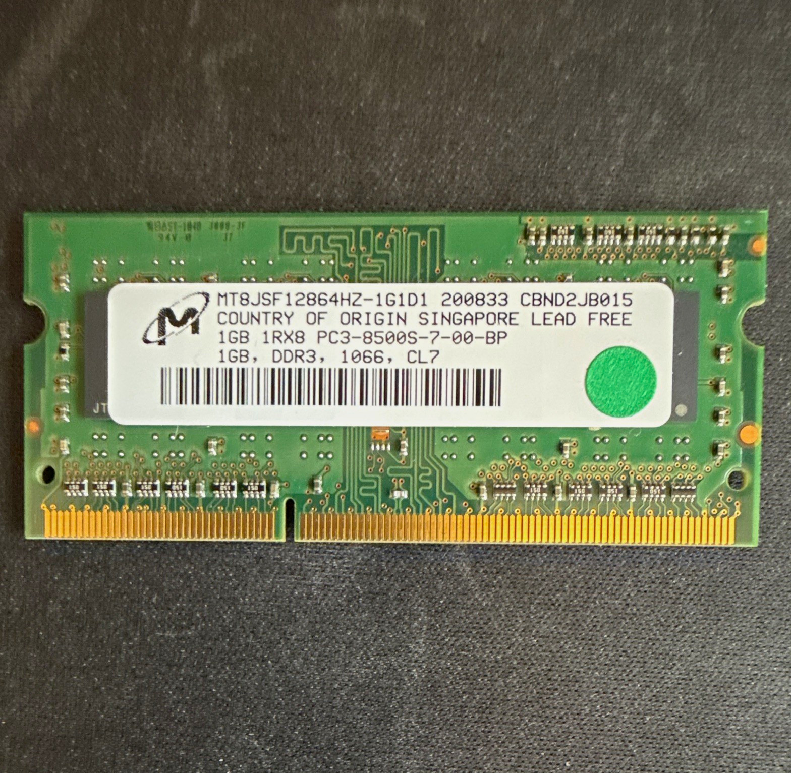 Micron 1GB DDR3 SDRAM PC3-8500S SO-DIMM 204-Pin MT8JSF12864HZ-1G1D1