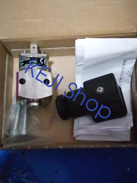 1PCS NEW Trafag pressure sensor 8264.77.2518 Fast Shipping Via DHL/FedEX