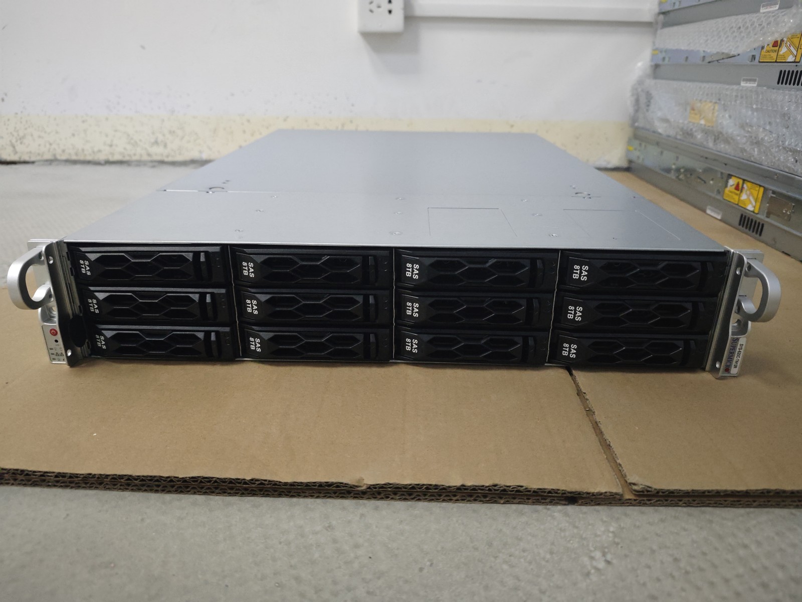SuperServer SYS-620C-TN12R 12x3.5" Server 2x800W PSU/2x Gold 6330N CPU/128G RAM
