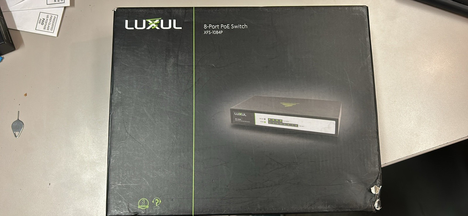 LUXUL 8-Port Fast PoE Ethernet Switch XFS-1084P