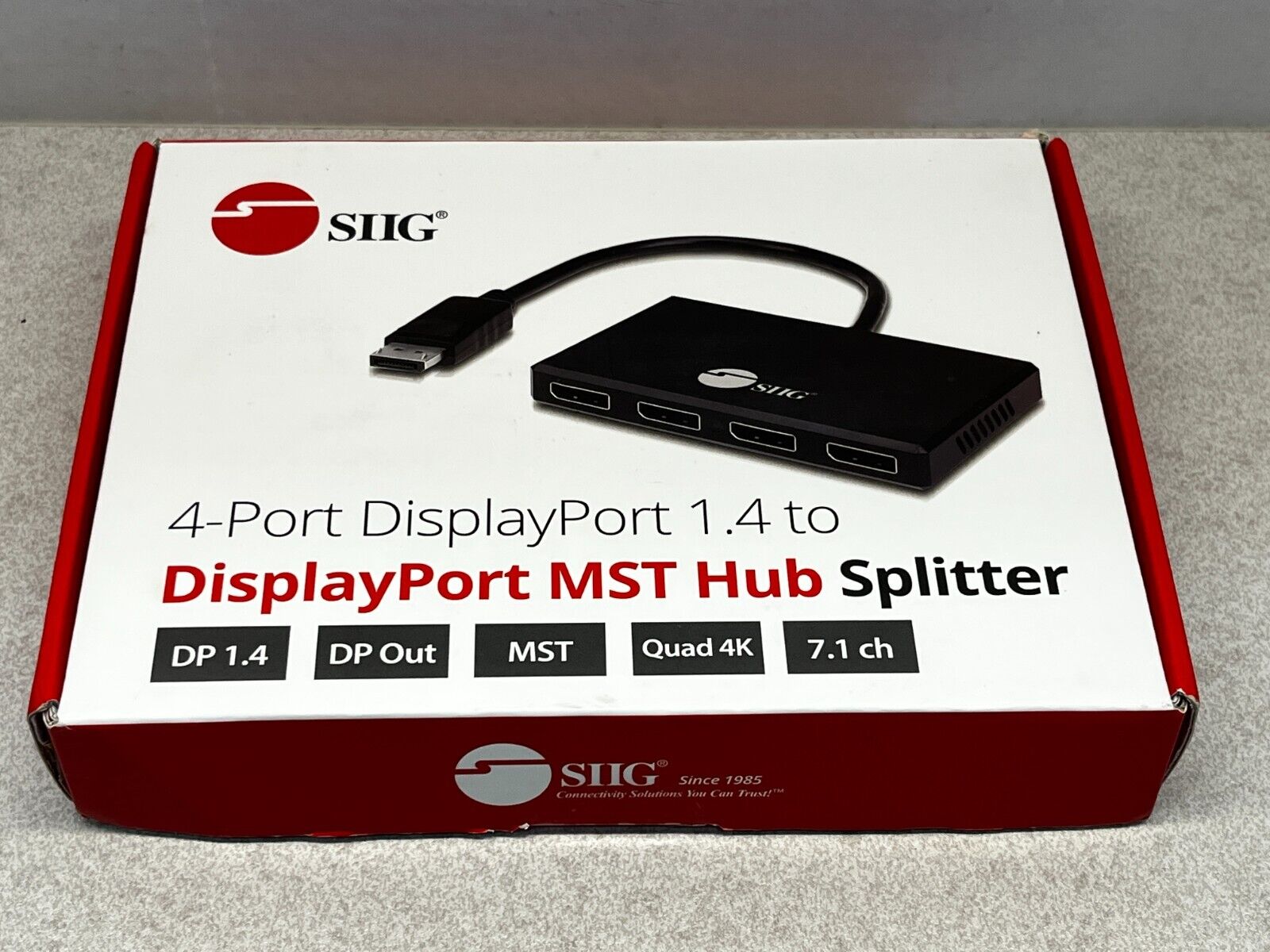 SIIG 4 Port DisplayPort to DisplayPort MST Hub 4K UHD - 1x4 DP to DP Muti Monito