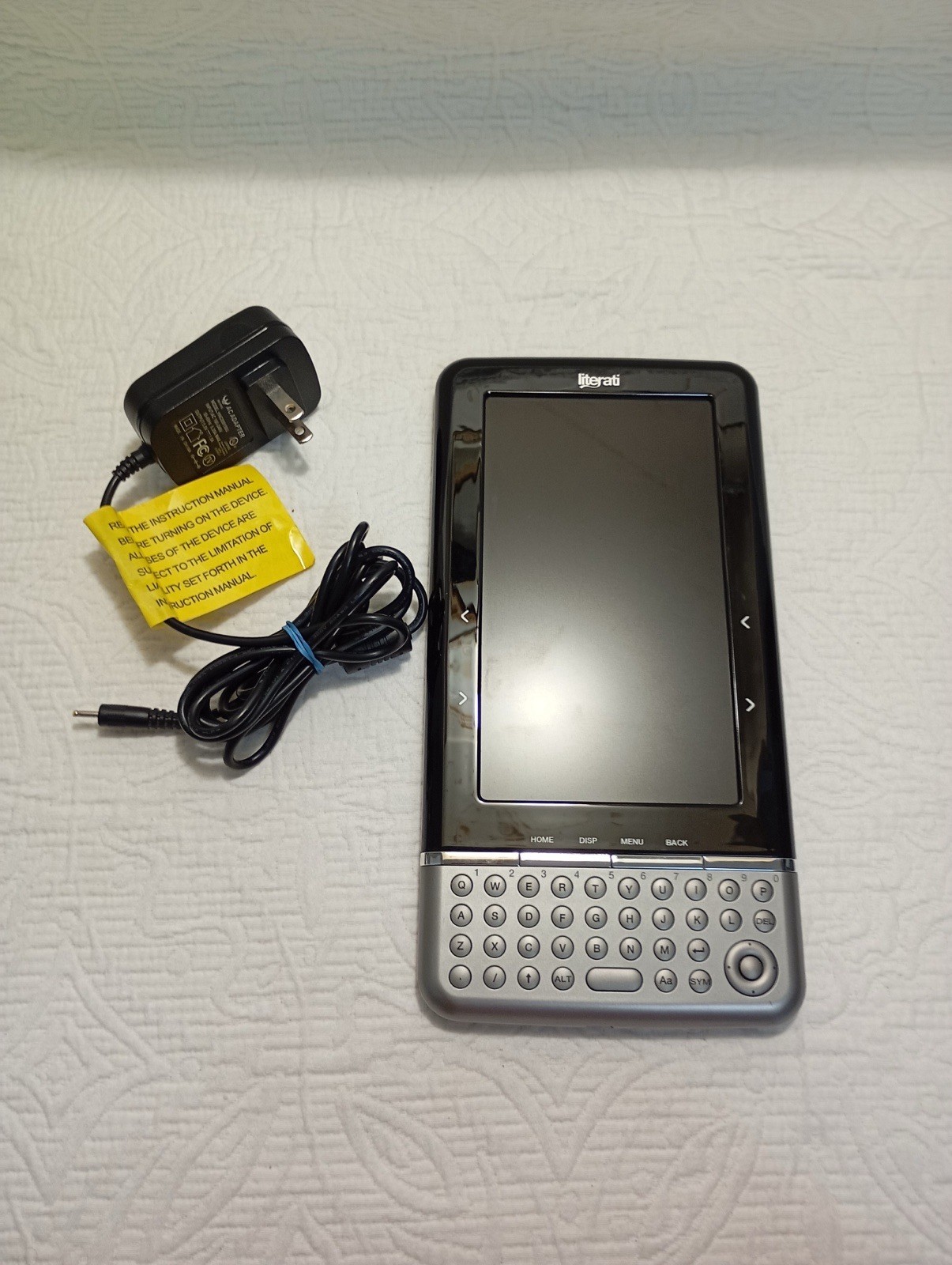 The Sharper Image Literati Wireless 7 In Screen E-Book Reader Working