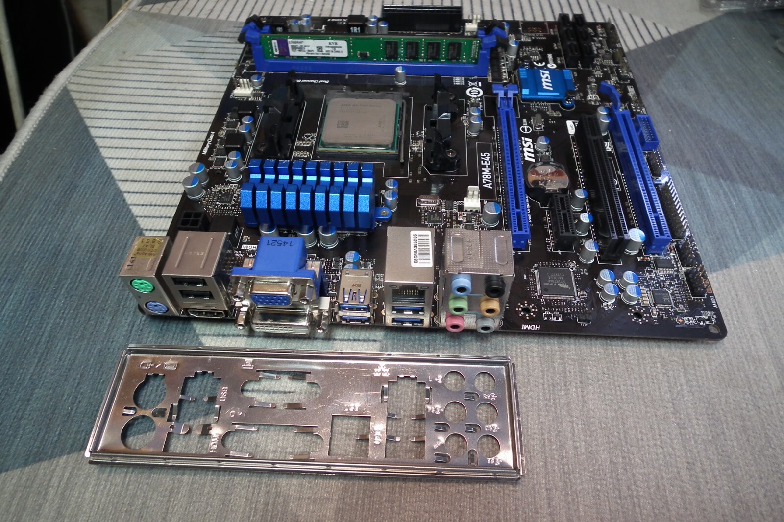 MSI A78M-E45, MS-7721 VER:5.0, FM2+, AMD Motherboard +CPU A8-7600 +RAM 2Gb +I/O