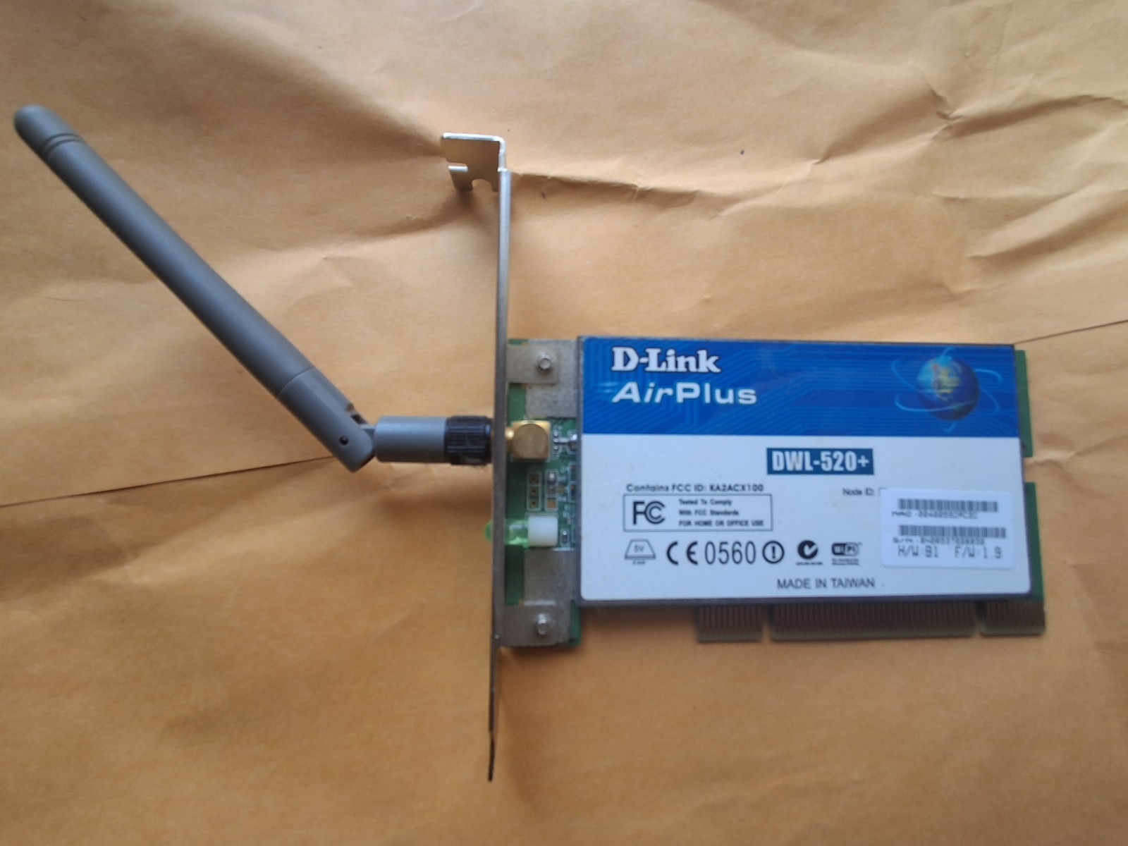 D-Link AirPlus 2.4GHz Enhanced Performance Wireless LAN PCI Card DWL-520+ W/Man