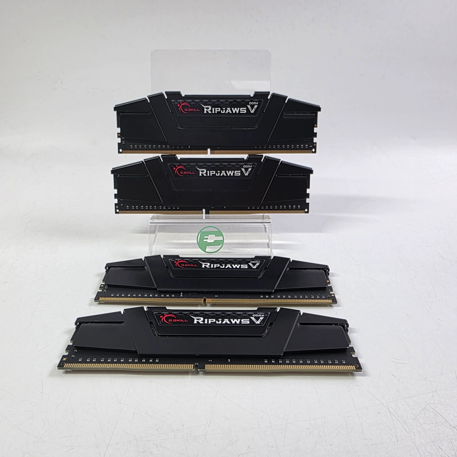 G.Skill RipJaws 32GB (4x8GB) RAM DDR4 3200MHz F4-3600C16D-16GVKC