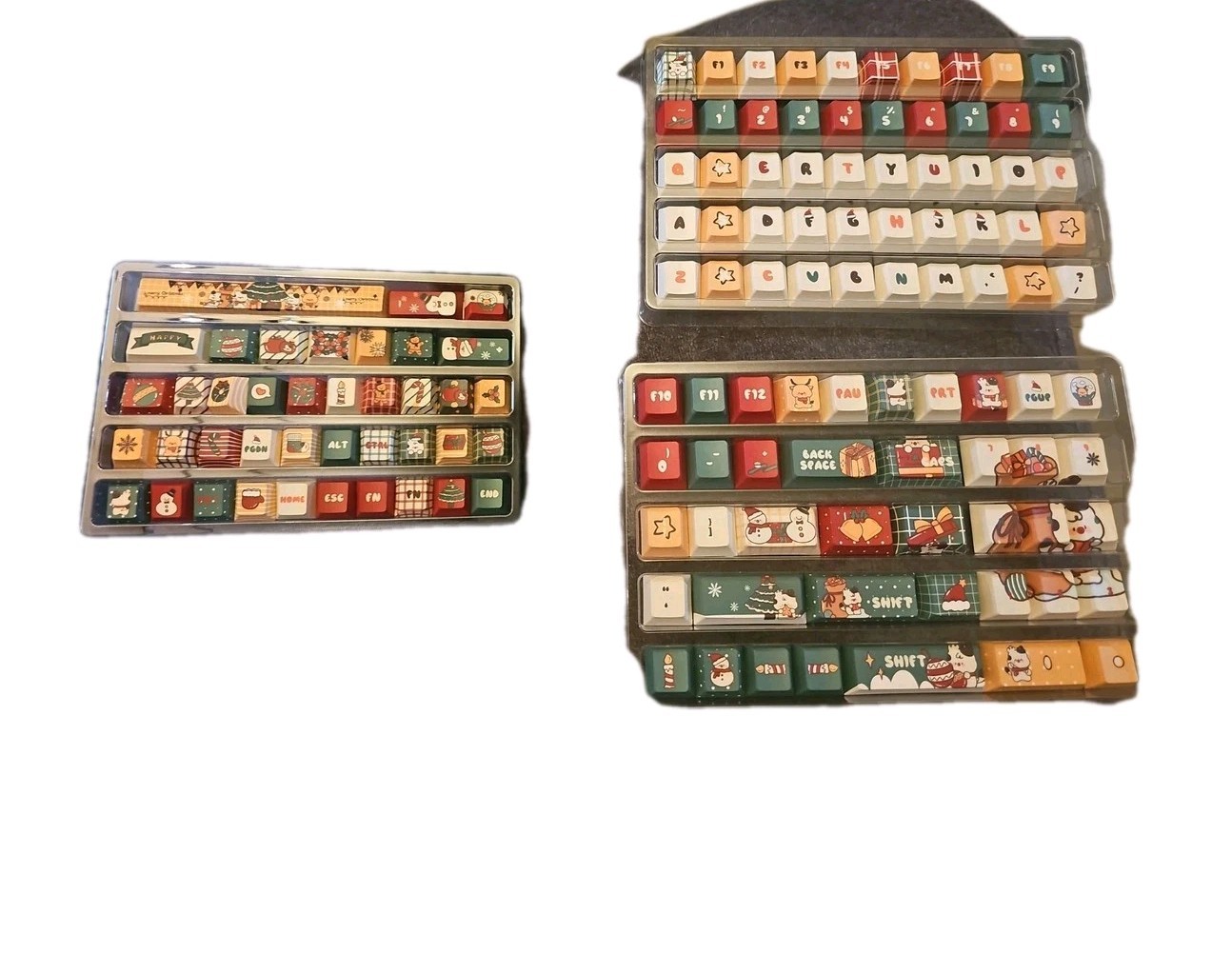 Christmas Keyboard Keycaps (130 keys)PBT Set for 61/64/87/104/108 Cherry Mx Mech