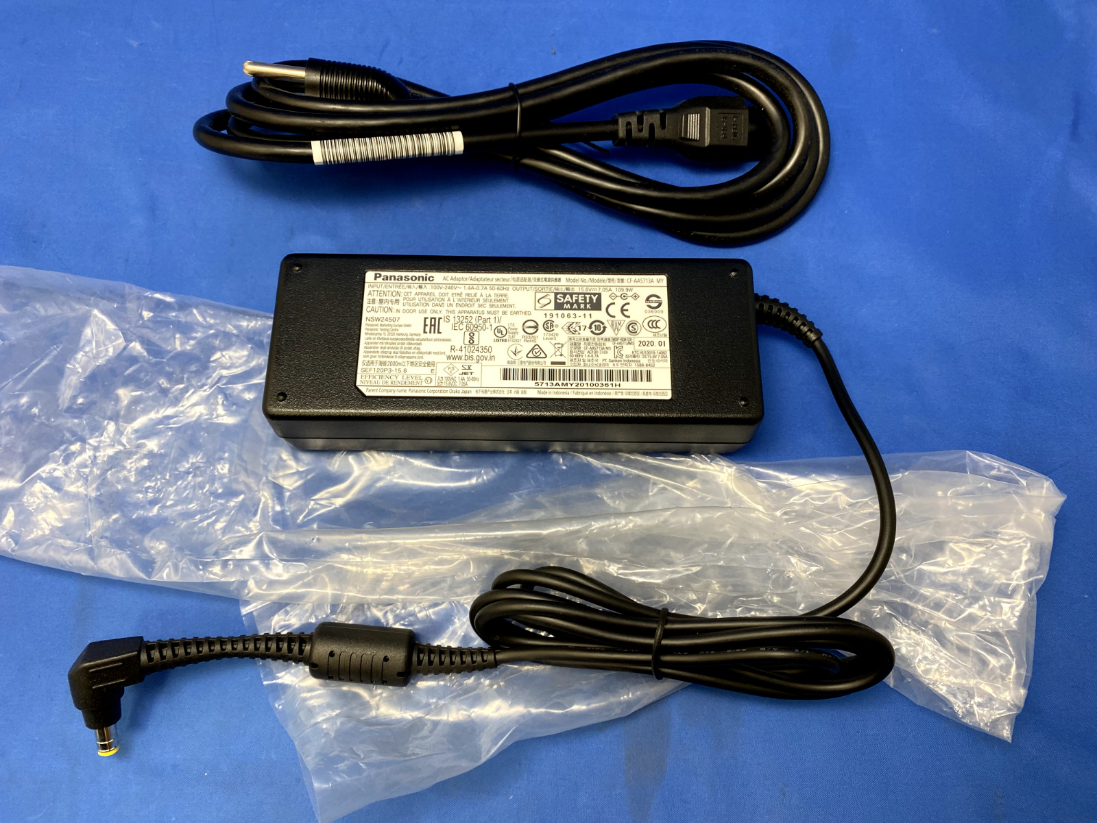 110W 15.6V 7.05A AC Charger for Panasonic Toughbook CF-AA5713A M2 CF-AA5713A M1