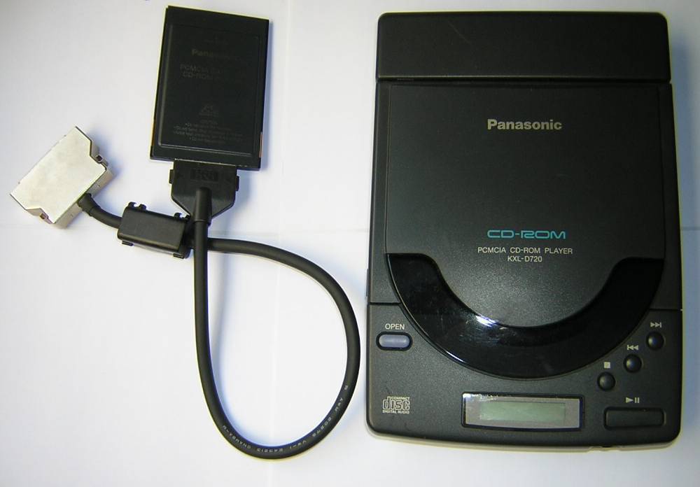 Panasonic Portable CD-ROM Drive KXL-D720 Kit w/ SCSI PC Card/Cable & AC Adapter