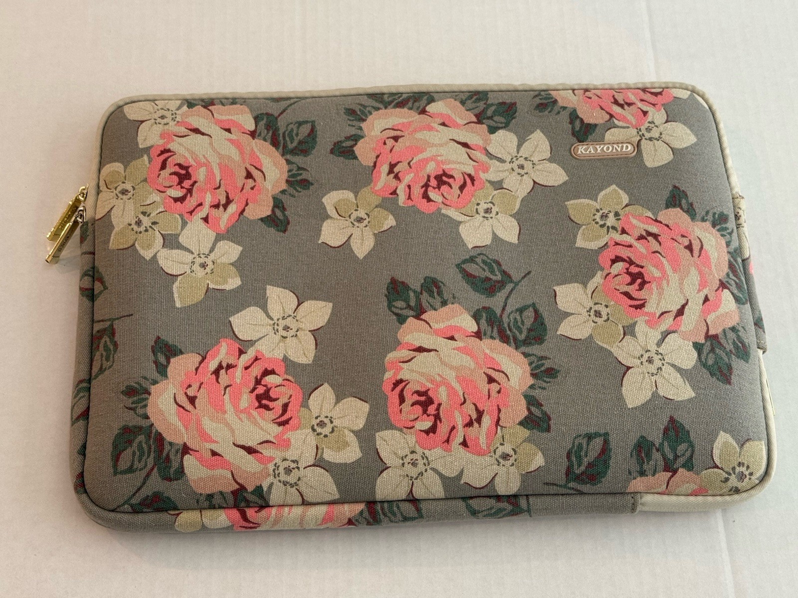 Kayond Water-Resistant Roses Laptop Case Sleeve with Zipper fits 15.6" Screens