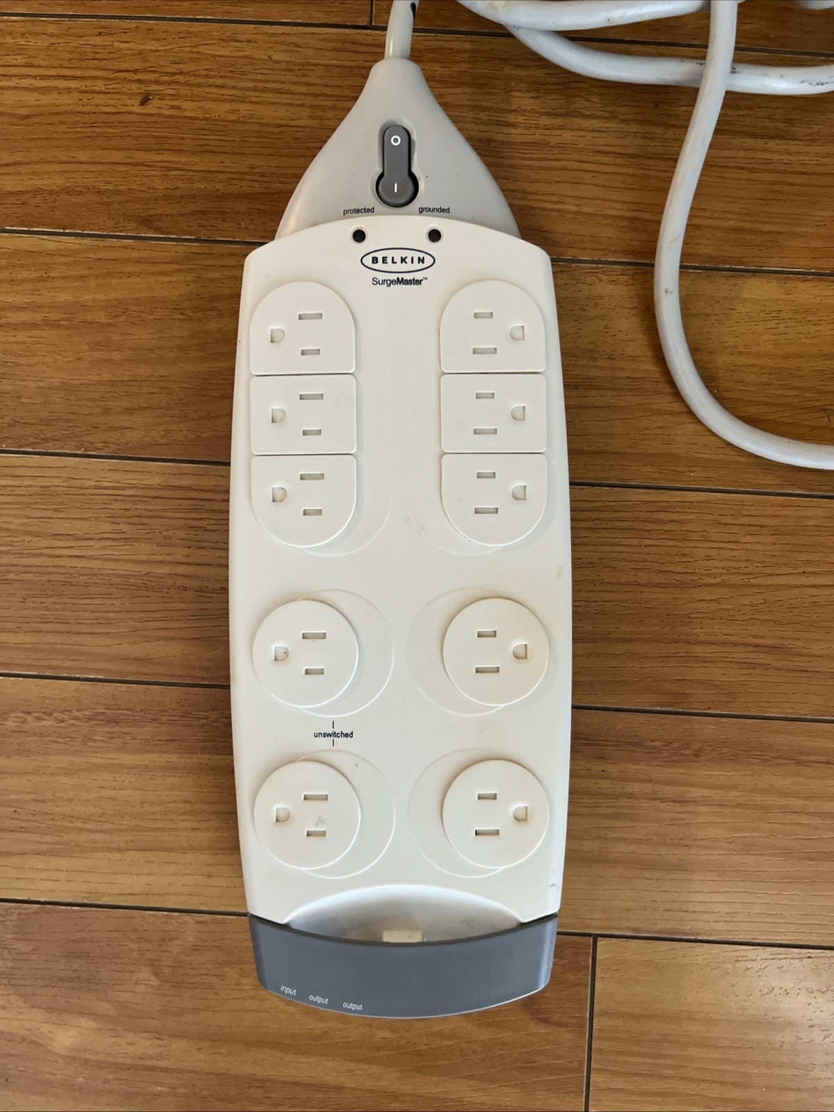 Belkin Surge Master Model No F9S820-08 Relocatable Power Taps Transient Voltage