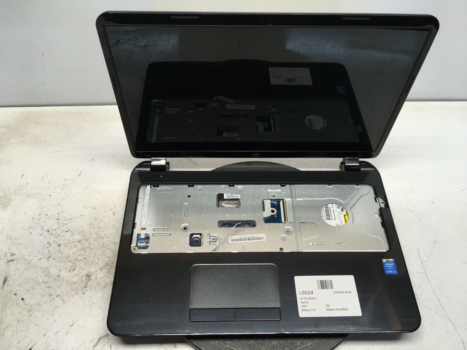 HP 15-R253CL Intel Core i3-5010U 2.1GHz 8 GB NO HDD - Parts/Repair