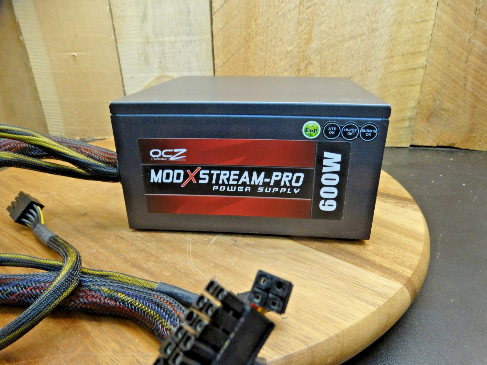 MODXstream-Pro 600W with Switching Power Supply Model No. OCZ600MXSP