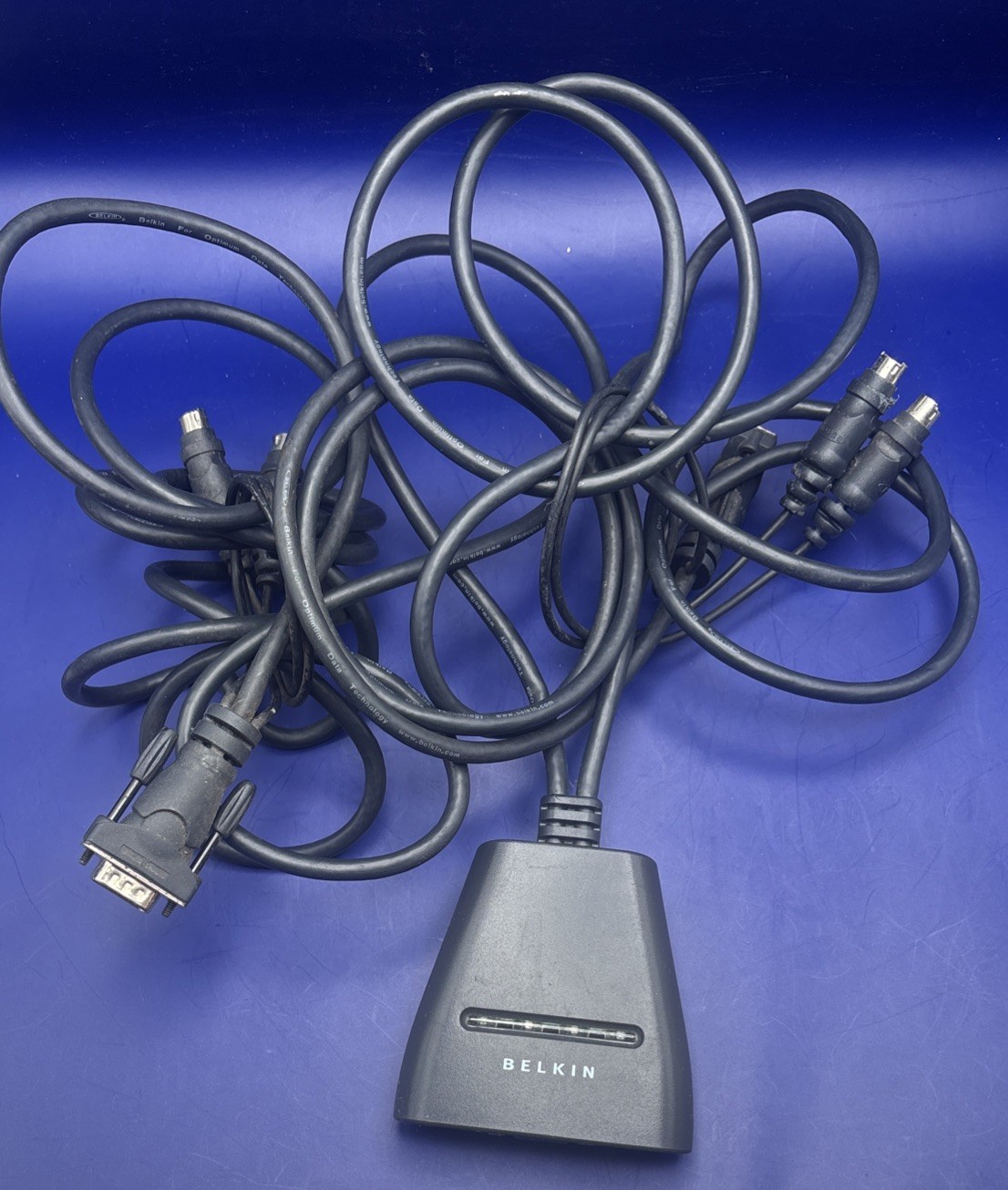 BELKIN F1DK102P 2 Port KVM PS2 / VGA Accessory