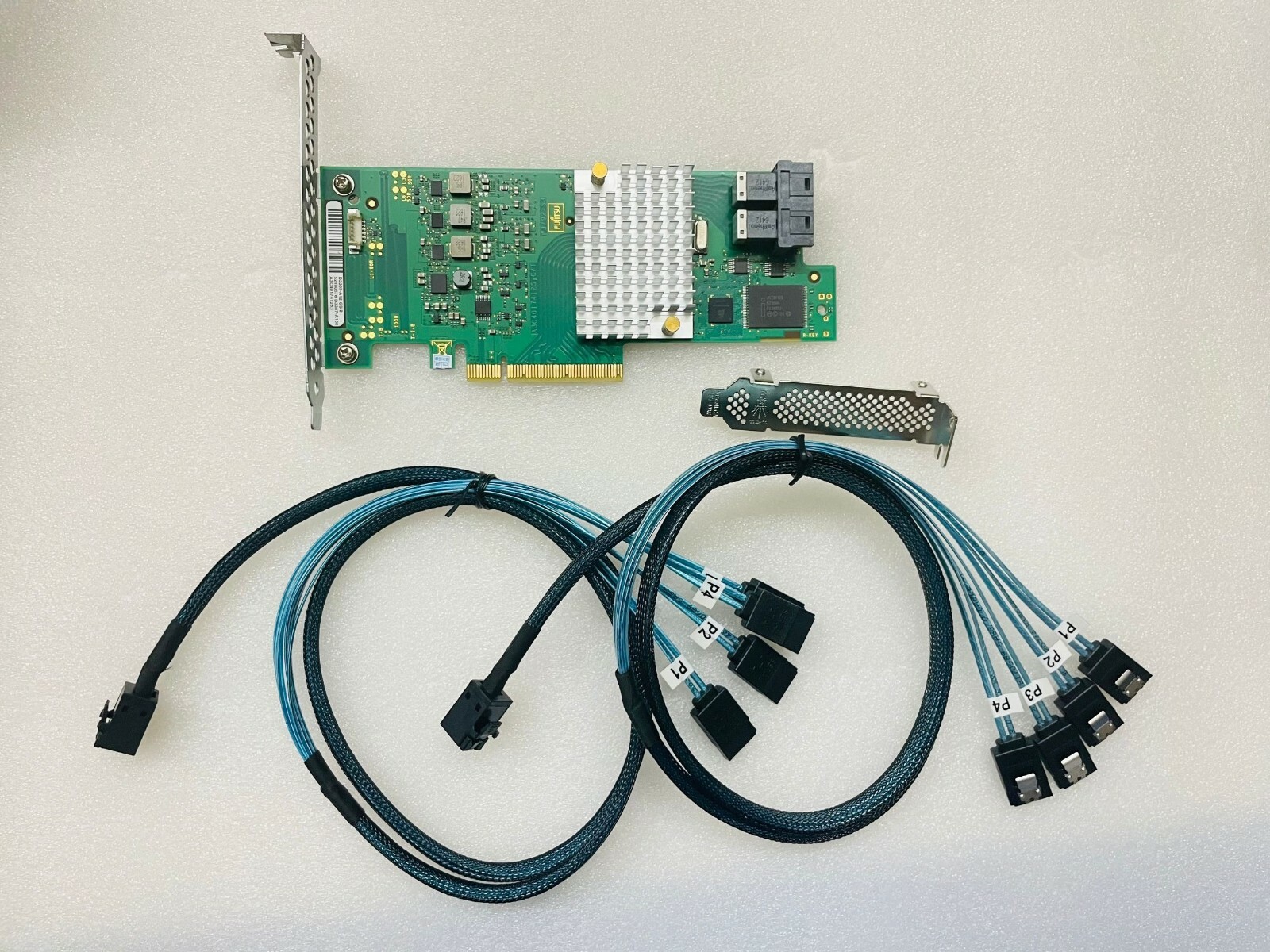 9300-8I SAS 12g SATA 6g PCI-E HBA Quieter + 2 * sff8643 SATA-