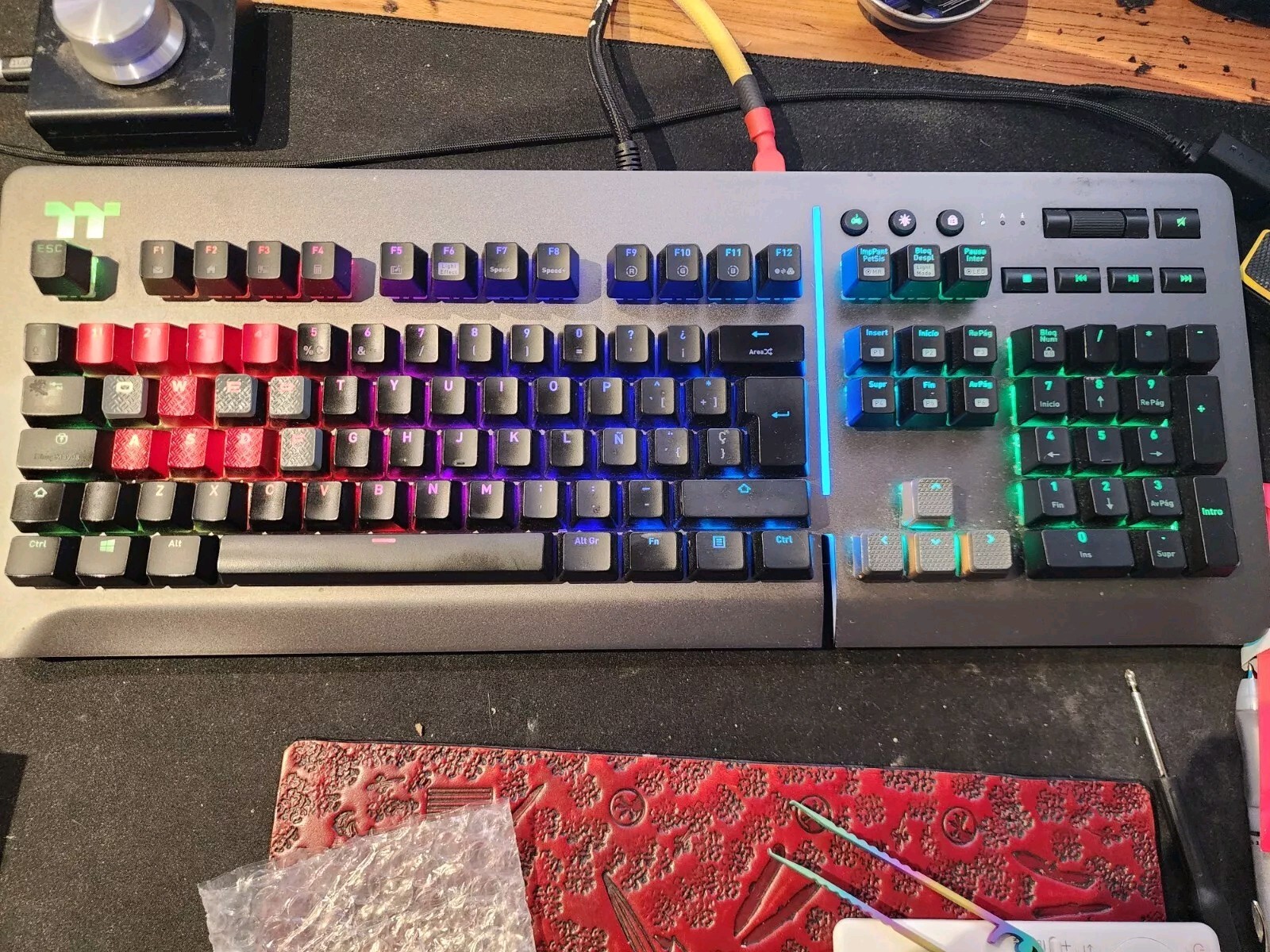 Thermaltake KB-LVT-SSSRUS-01 Level 20 RGB SPANISH Gaming Keyboard Speed Silver