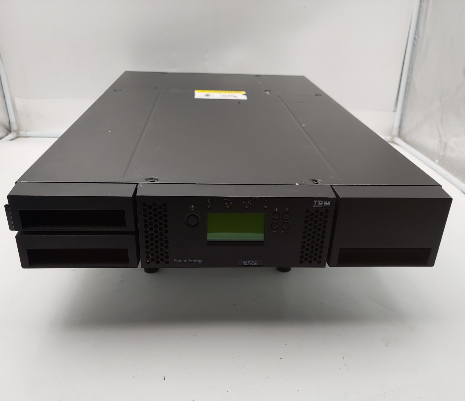 IBM 3573-L2U TS3100 Tape Library 24-Slot Autoloader