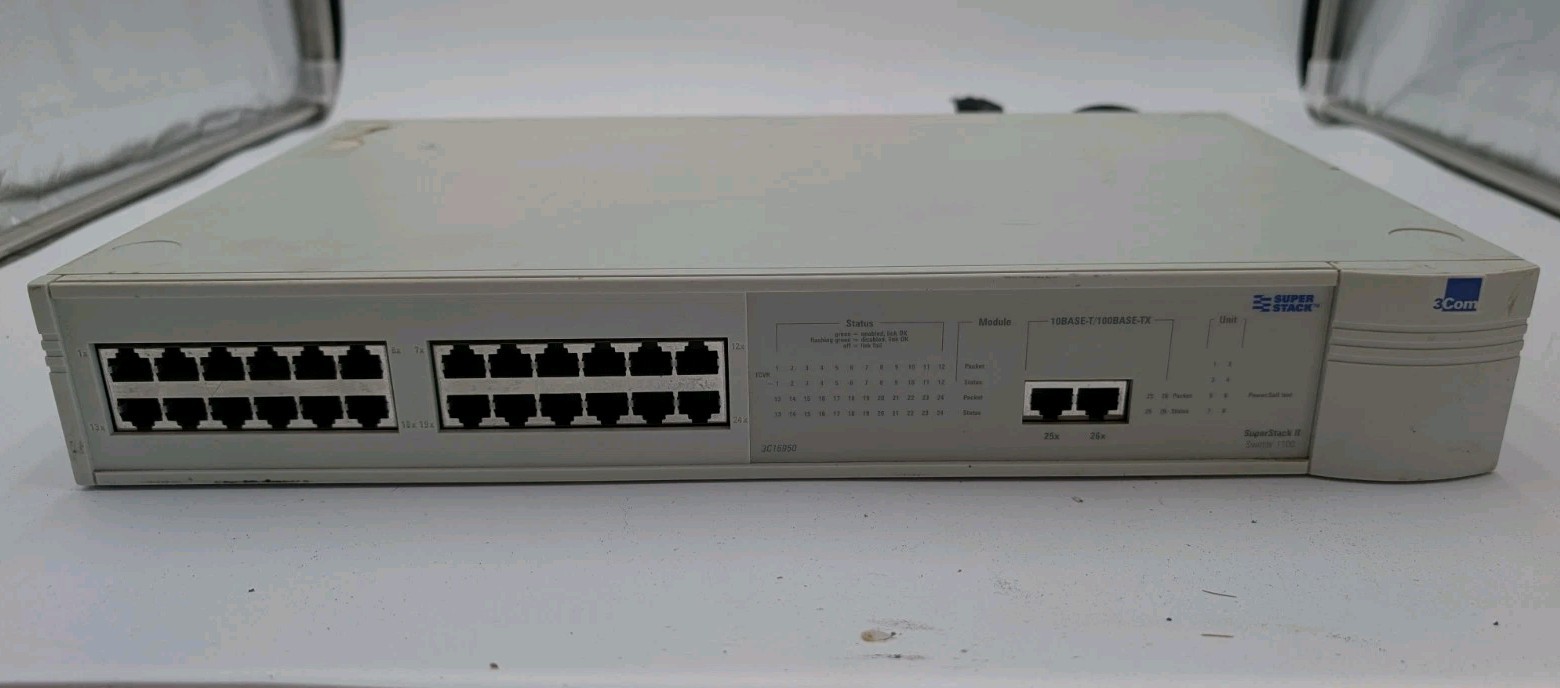 3COM SUPER STACK II SWITCH 1100 24 Ports 10Mbps and 2 Ports of 10/100Mbps