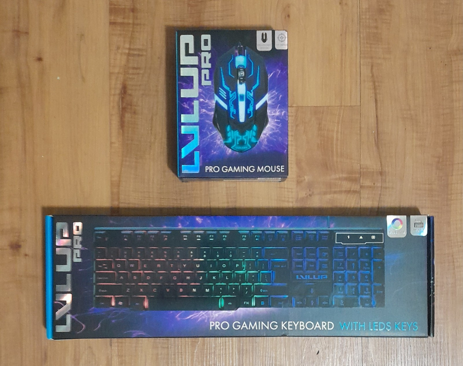 LVLUP Pro Gaming Keyboard with LED Keys LU801-NOC RGB Backlit with LVLUP mouse