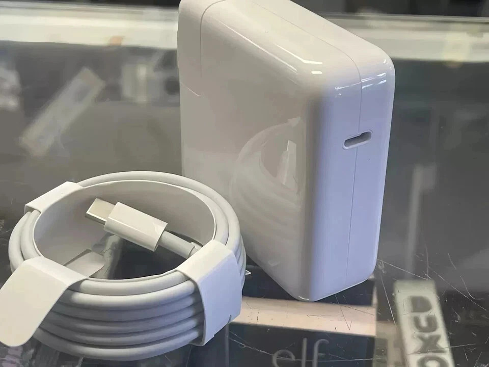 OEM Genuine 67W USB-C Power Adapter Charger Apple MacBook Pro 13" 14" M1 A2518