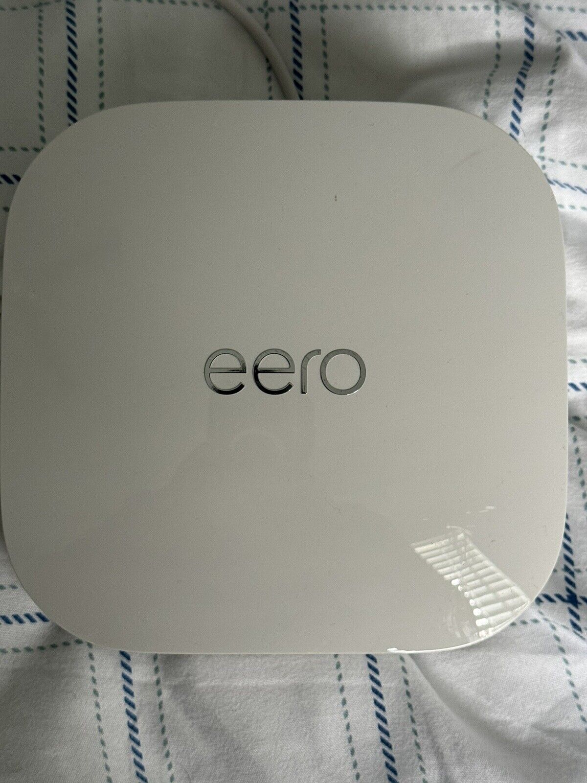 eero Pro 6E Tri-Band Mesh Wi-Fi Router - White (S011111)
