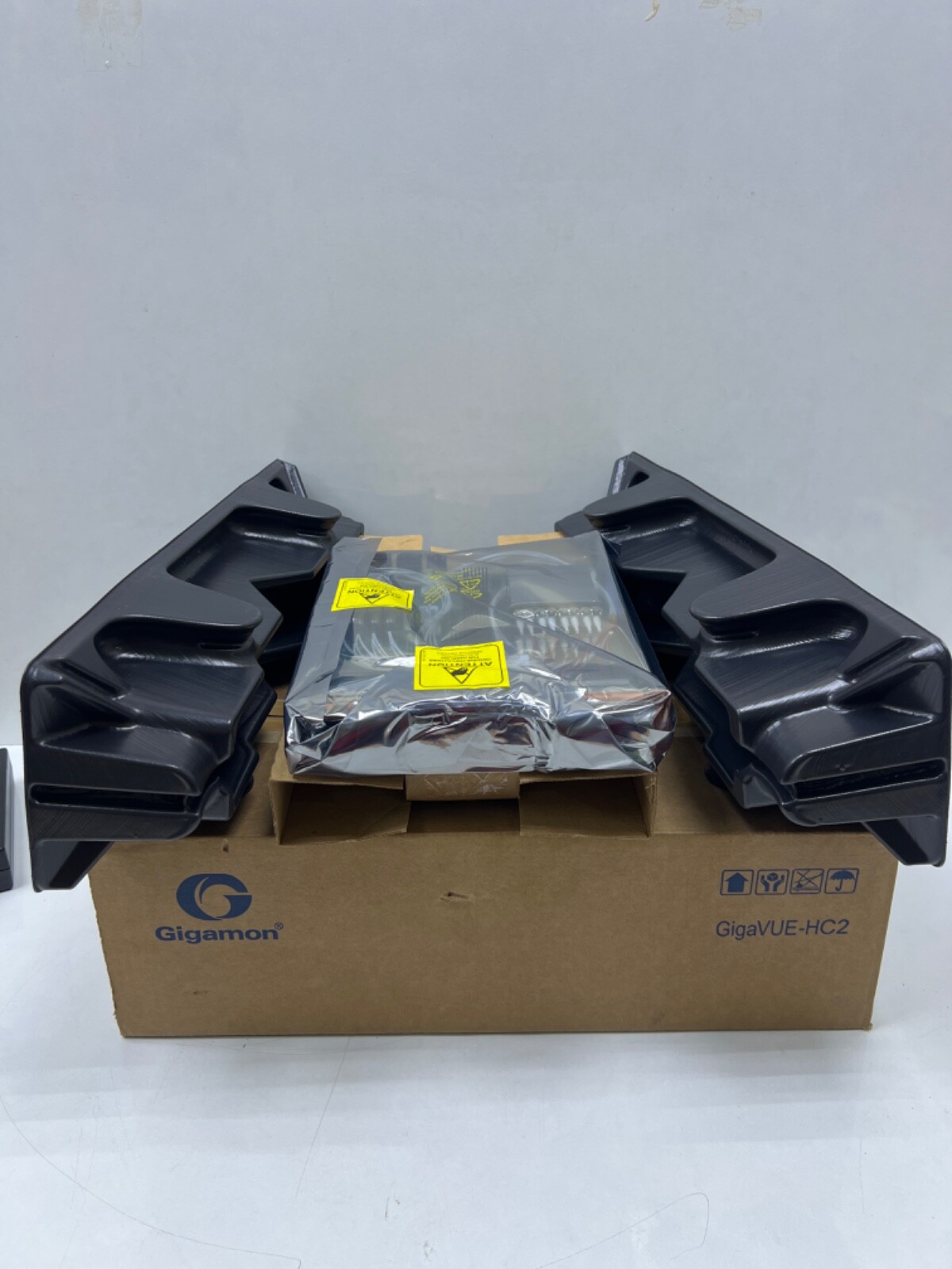 Gigamon GigaVUE-GC2 , BPS-HC0-D25A4G Bypass Combo Module