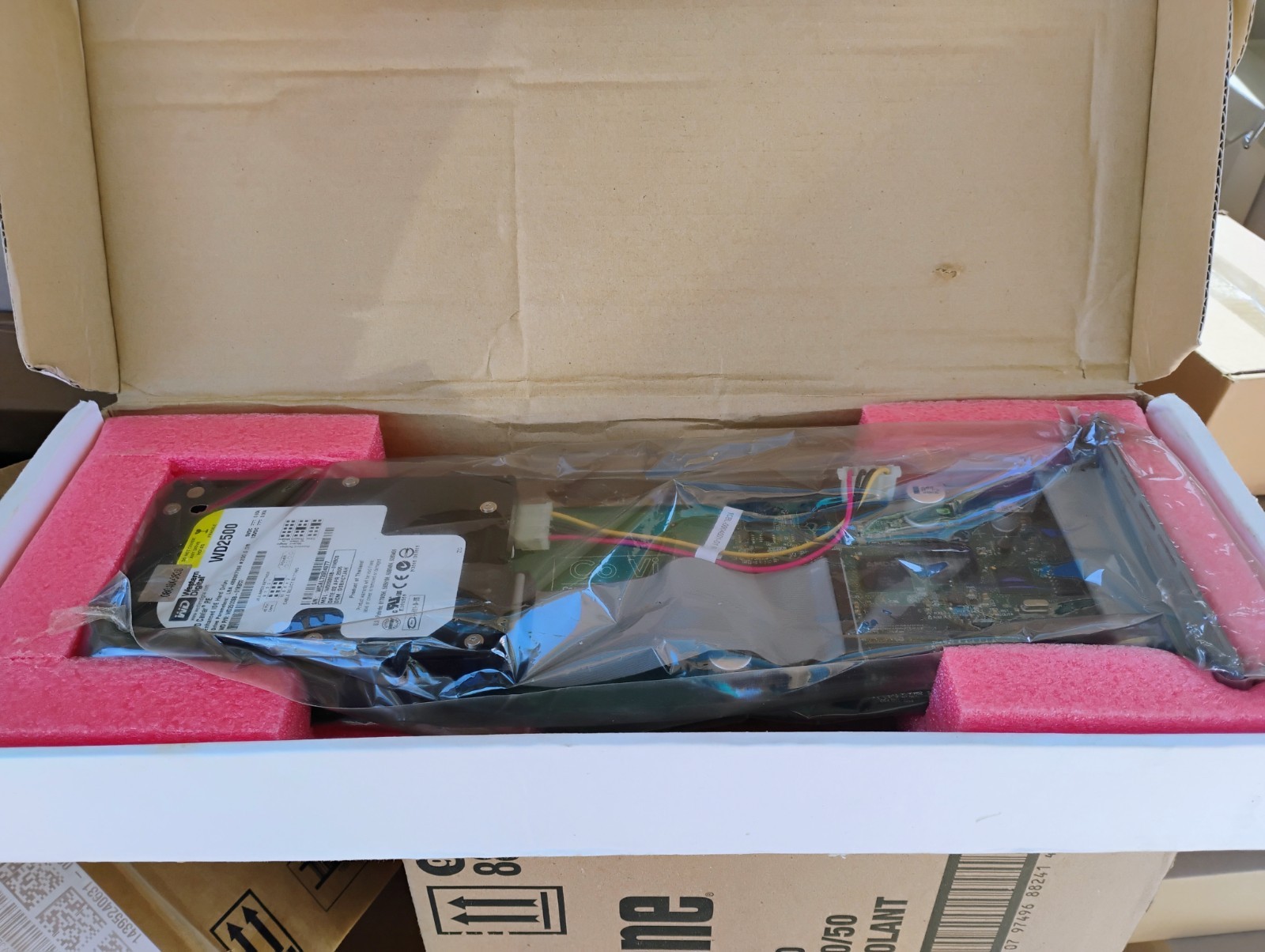 Western Digital Cognitive Video Technology WD2500 WD Cavlar RE Enhanced IDE NEW