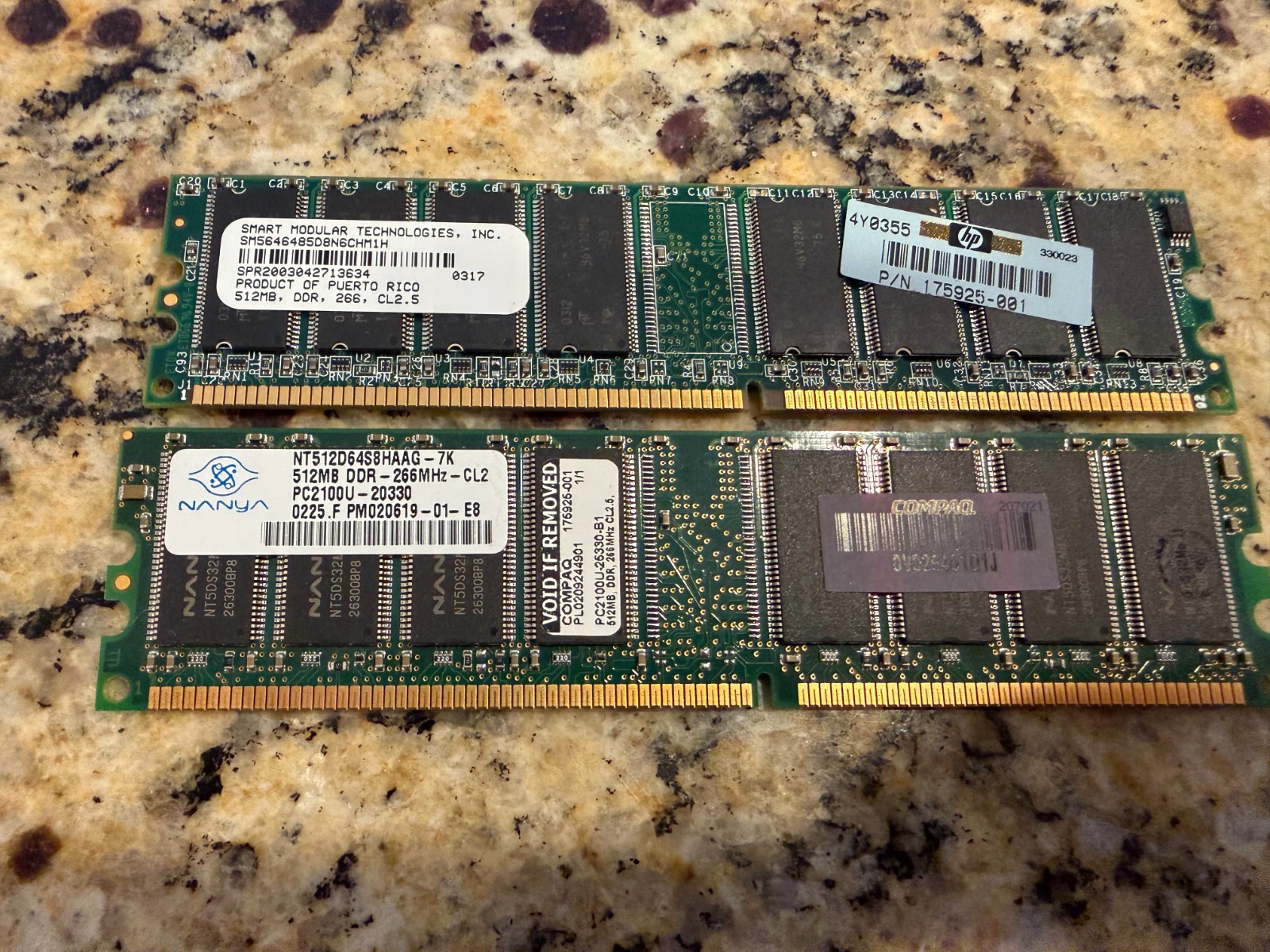 Lot of 2 512MB DDR-266 PC2100 184-Pin Desktop RAM DIMMs 1GB Untested