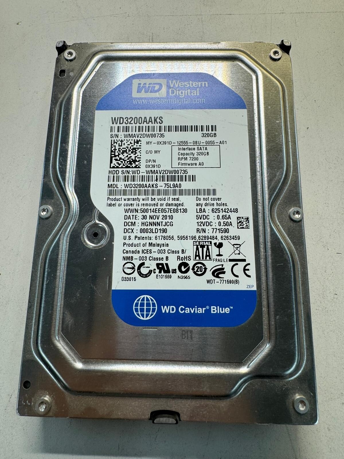 DELL X391D WD3200AAKS-75L9A0 771590 320GB 7200 RPM 16MB Cache 3 Gb/s SATA 3.5"