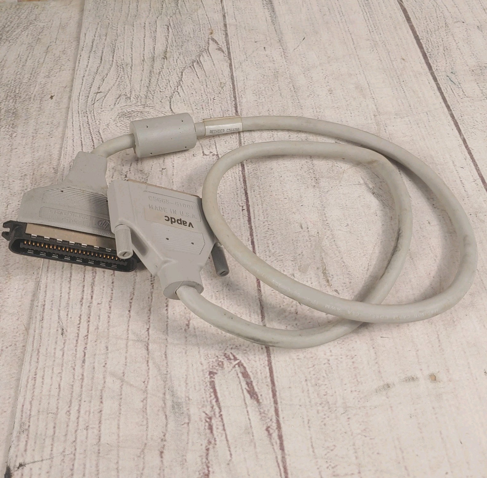 Genuine HP C5665A SCSI 50-Pin (M) to 68-Pin (F) 1m 3ft Cable PCMCI Made USA MQ