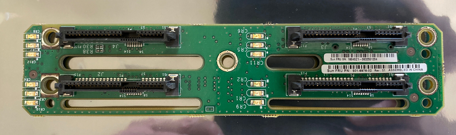 Sunfire X4100 SAS Backplane SUN FRU PN: 501-7976-02 Rev: 51