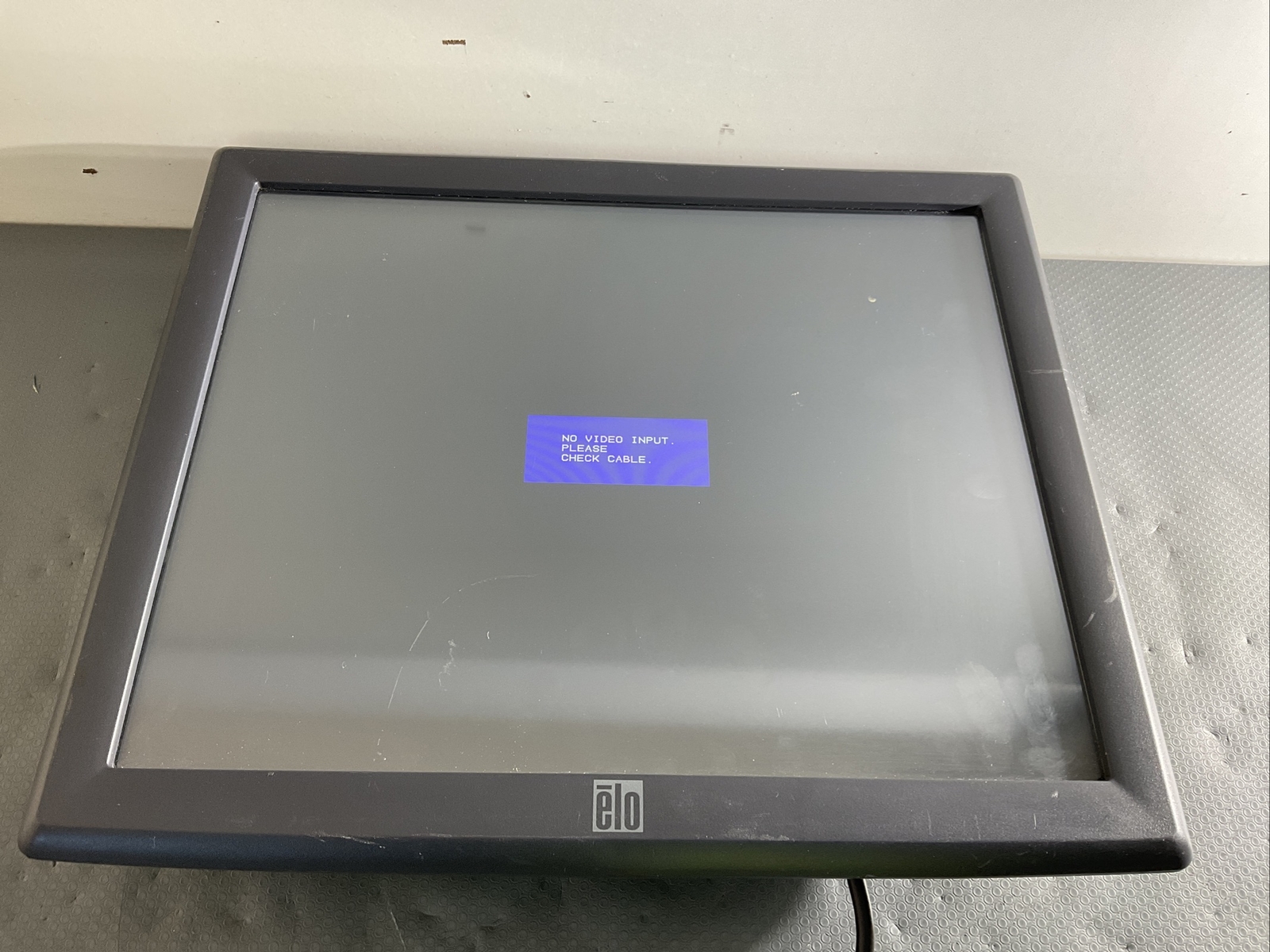 ELO TouchScreen LCD Monitor USB VGA ET1715L-7CWB-1-GY-G/lot of 2/GAR991