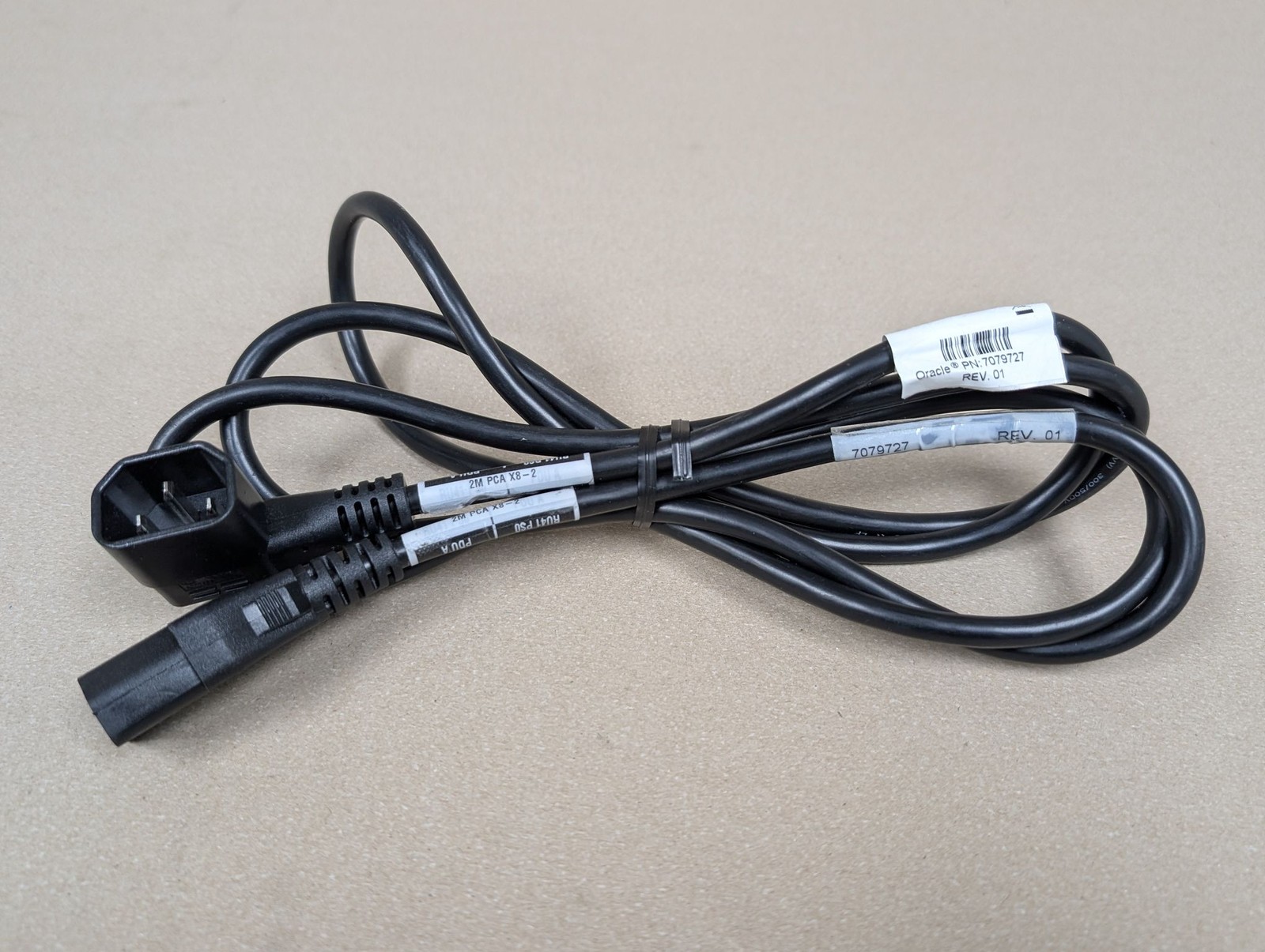 Oracle Sun 6'6 / 10A/250V 90° IEC 0000550 320 Sheet E Power Cable 7079727