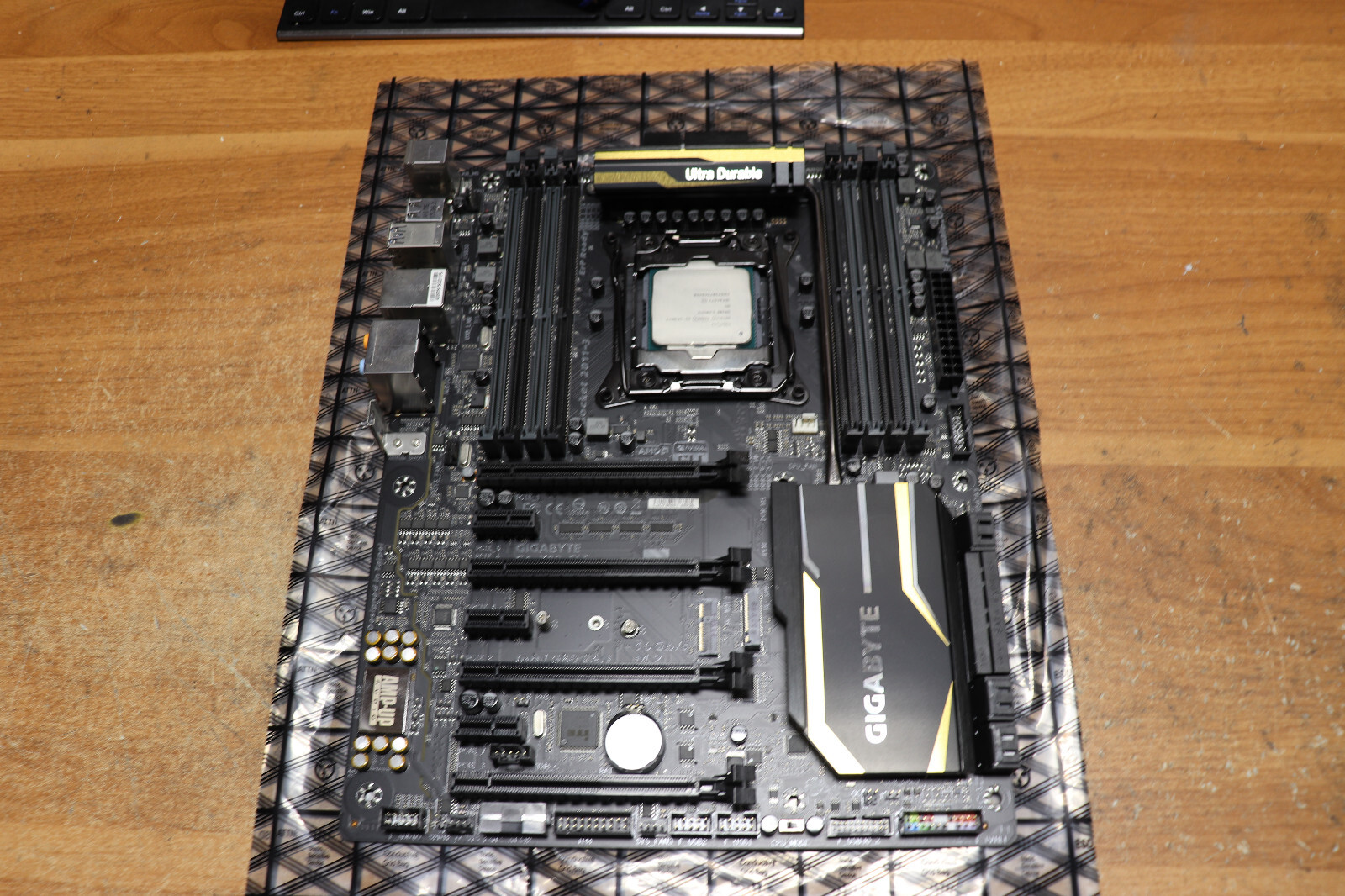 Gigabyte Technology GA-X99-SLI, LGA 2011, Intel Motherboard