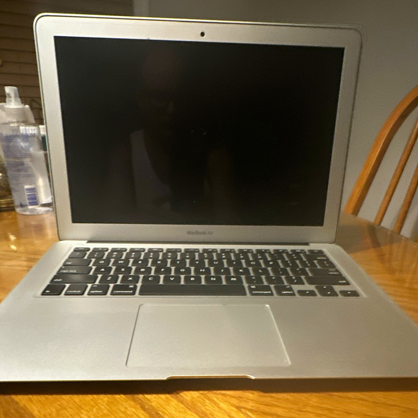 Apple MacBook Air 2017 13in Silver i5 1.8GHz 8GB RAM 128GB SSD HD 6000