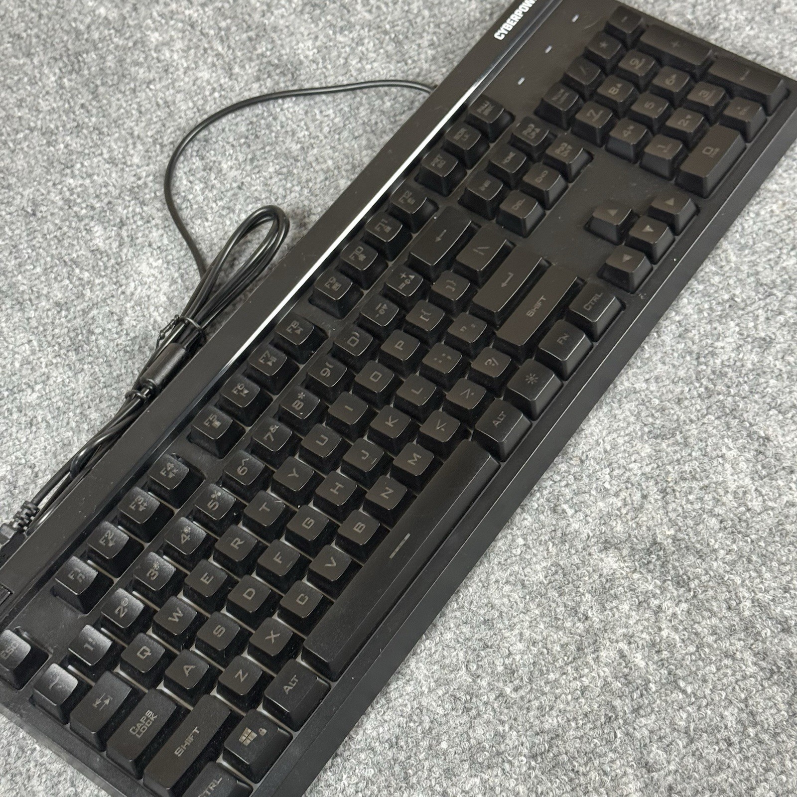 CyberPower PC Play Ready LED Wired Gaming Keyboard 02 RGB NOHI KB-161-104