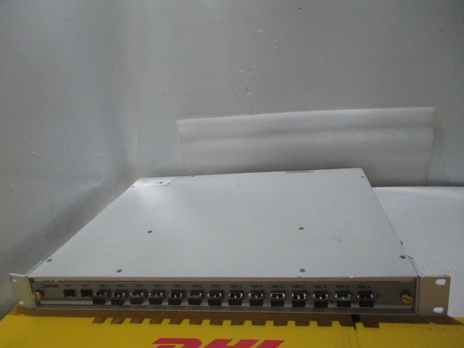 APCON ACI-2055-C00-D REV:R3 Intellapatch Physical Layer Switch w/ Apcon 