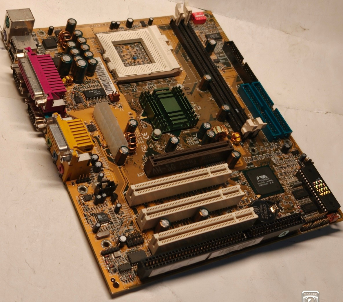 Socket 370 Motherboard Abit VH-20 (Apollo Pro 133A) ISA PCI AGP + CPU & 128 MB