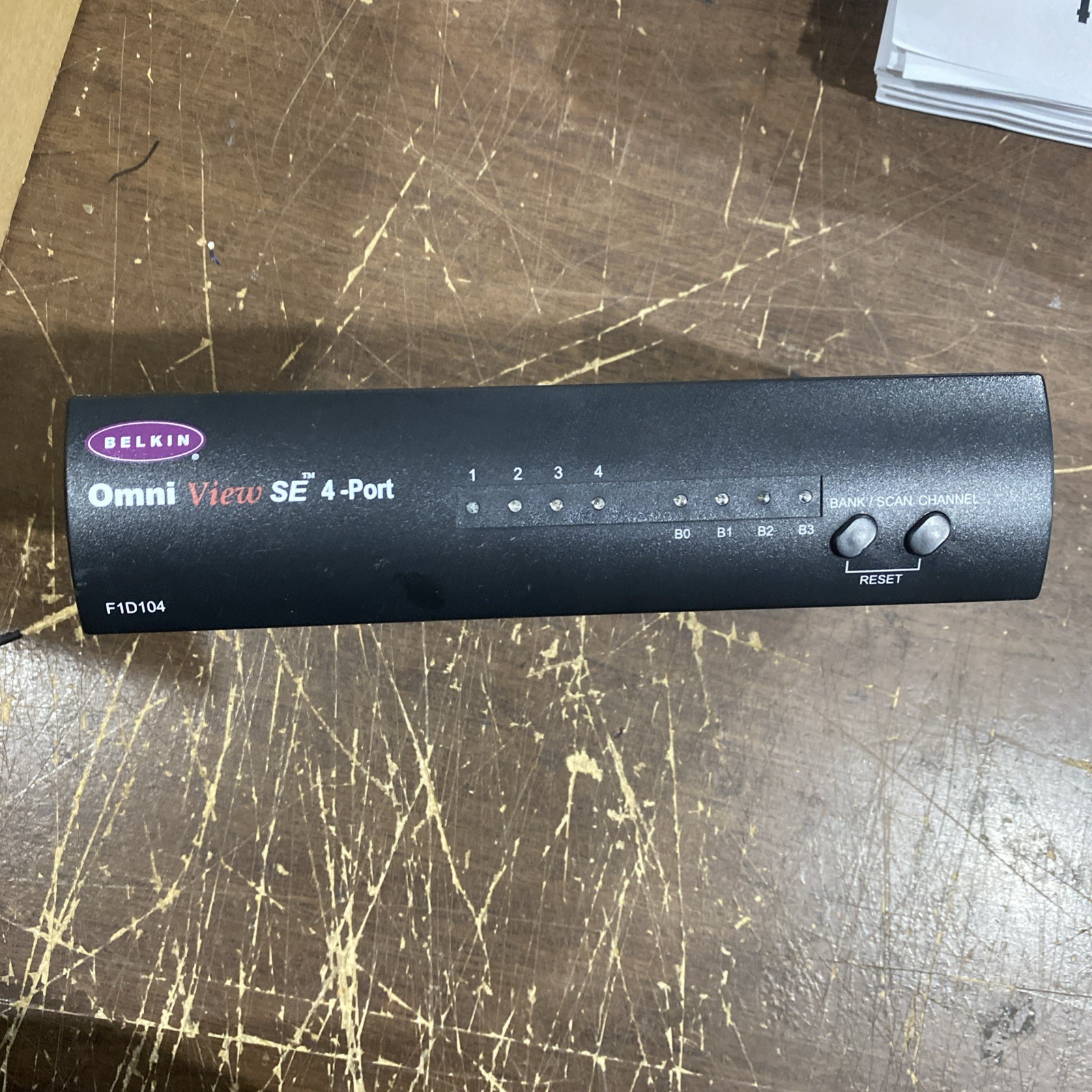 Belkin Omni View SE 4-PORT MODEL F1D104