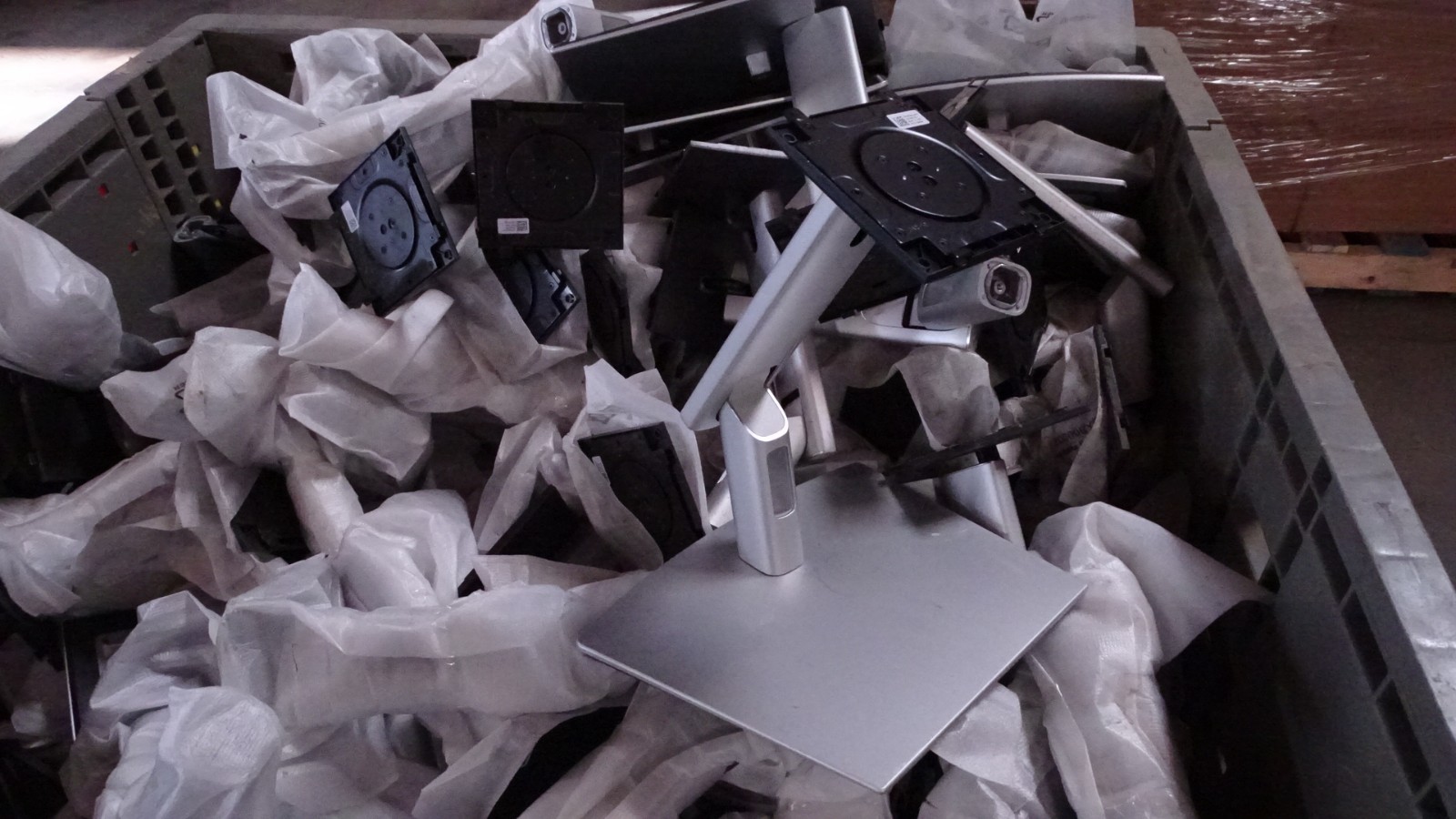 Dell 0DK94M /04YCHY Monitor Stand Base Mount for 24" Base Stand OEM (LOT OF 200)